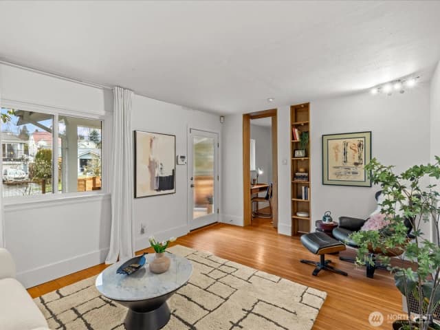 Property photo for 8117 17th Avenue Sw, Seattle photo 5