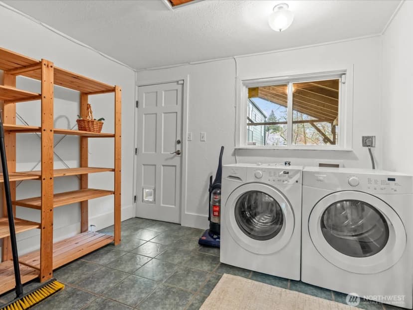 Property photo for 8117 17th Avenue Sw, Seattle photo 17