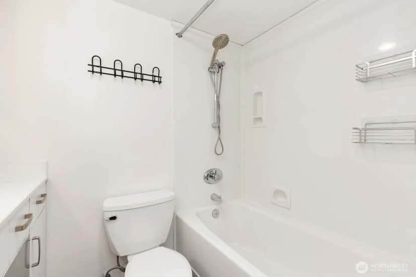 Property photo for 2201 3rd Avenue #2106, Seattle photo 26