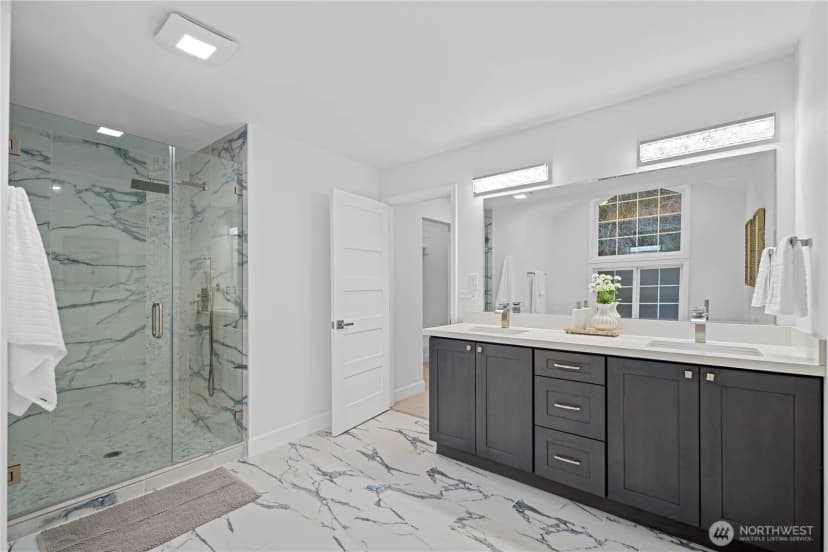Property photo for 1626 W Beaver Lake Drive Se, Sammamish photo 24