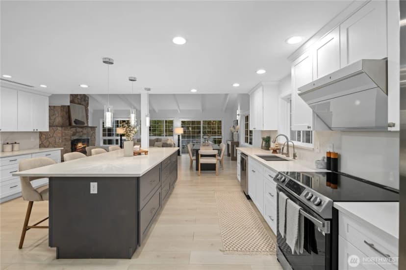Property photo for 1626 W Beaver Lake Drive Se, Sammamish photo 18