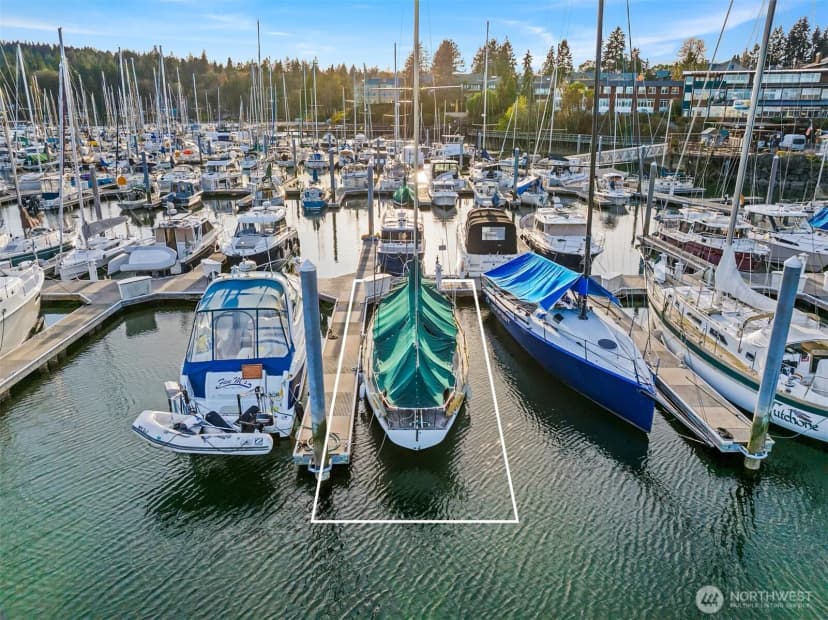 Property photo for 141 Parfitt Way Sw #a-15, Bainbridge Island photo 7
