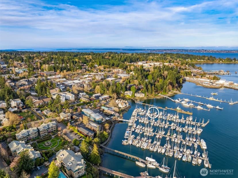 Property photo for 141 Parfitt Way Sw #a-15, Bainbridge Island photo 4