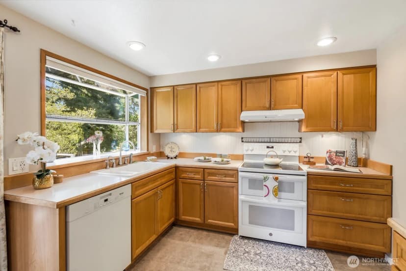 Property photo for 12429 Ne 149th Street, Woodinville photo 17