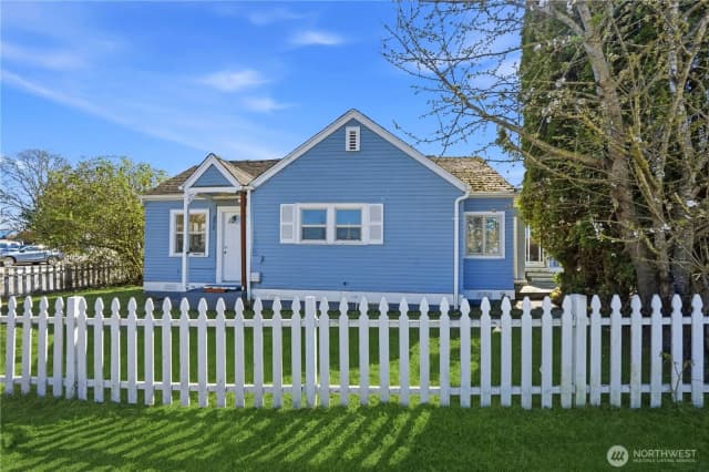 Property photo for 9910 272nd Street Nw, Stanwood photo 3