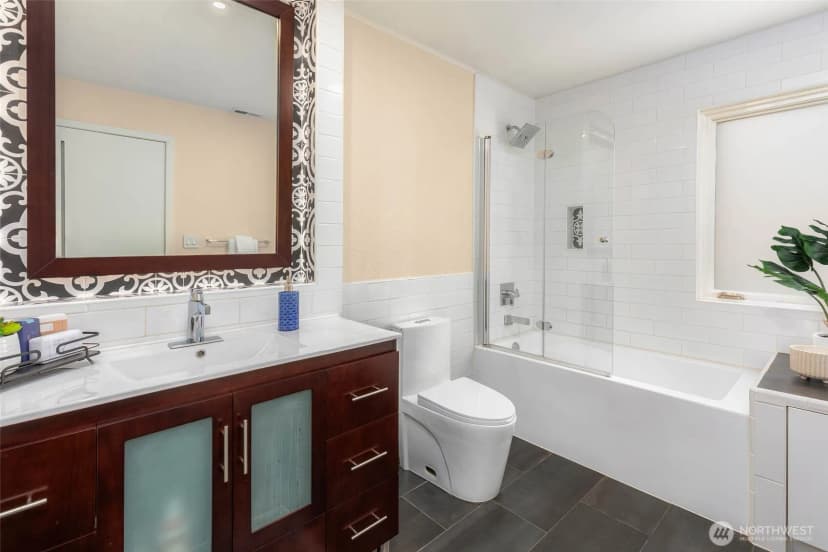 Property photo for 12211 Se 63rd Place, Bellevue photo 24