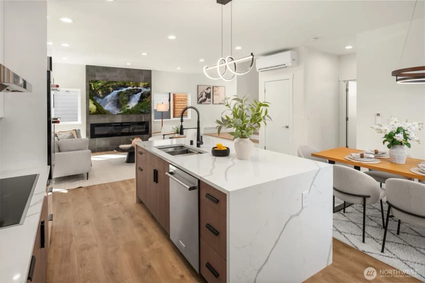 Property photo for 9846 62nd Avenue S #1, Seattle photo 14