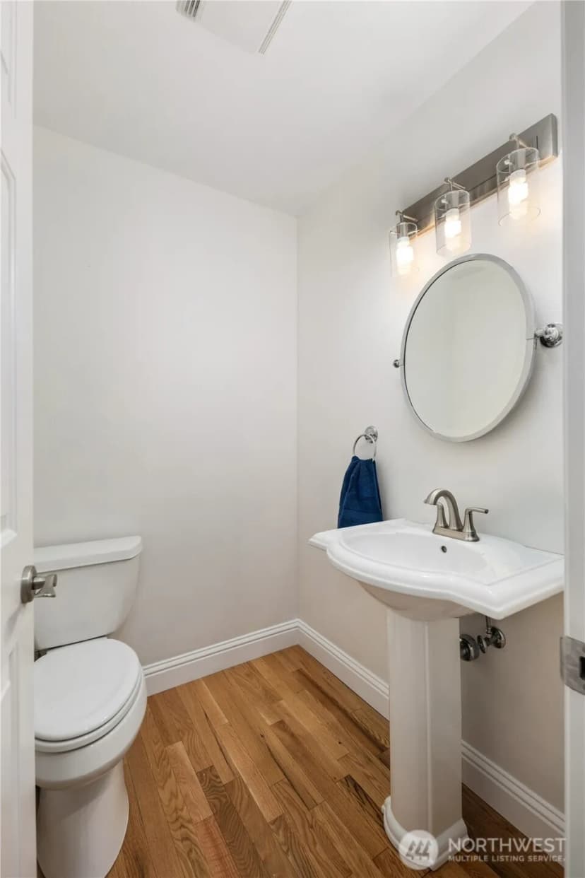 Property photo for 1870 W Cloud Way, Oak Harbor photo 19