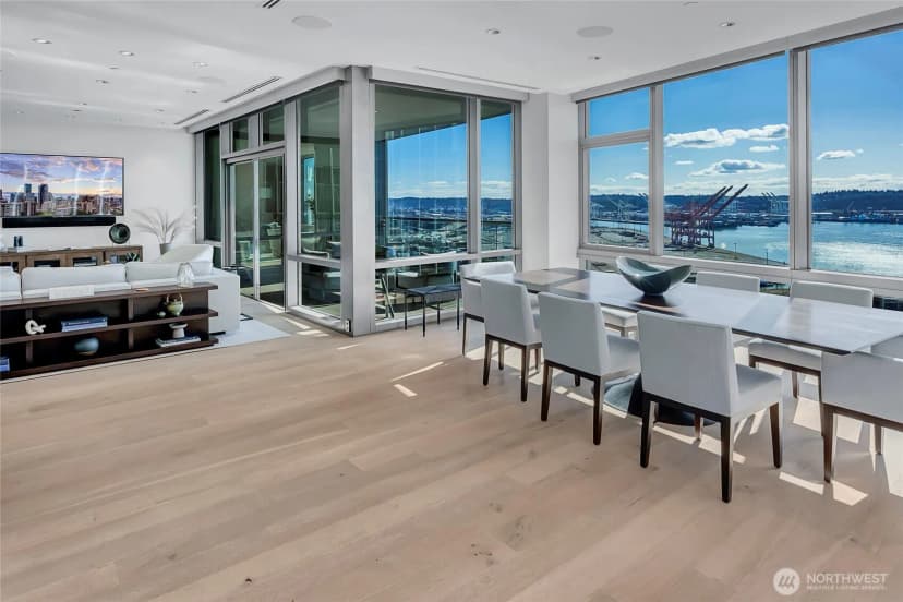 Property photo for 715 2nd Avenue #1702, Seattle photo 11