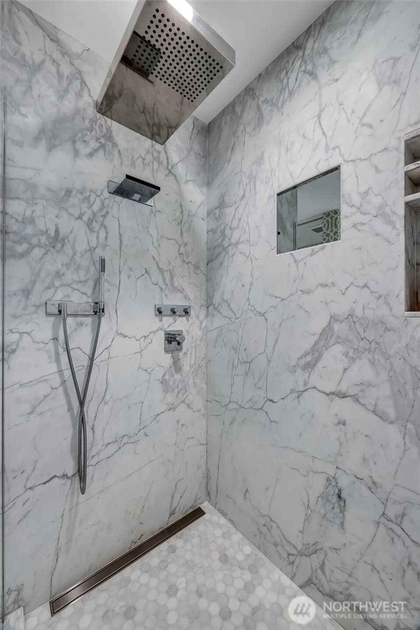 Property photo for 715 2nd Avenue #1702, Seattle photo 33