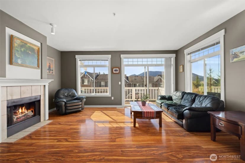Property photo for 23120 Se Black Nugget Road #e1, Issaquah photo 4