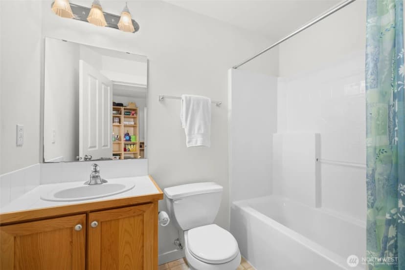 Property photo for 23120 Se Black Nugget Road #e1, Issaquah photo 30