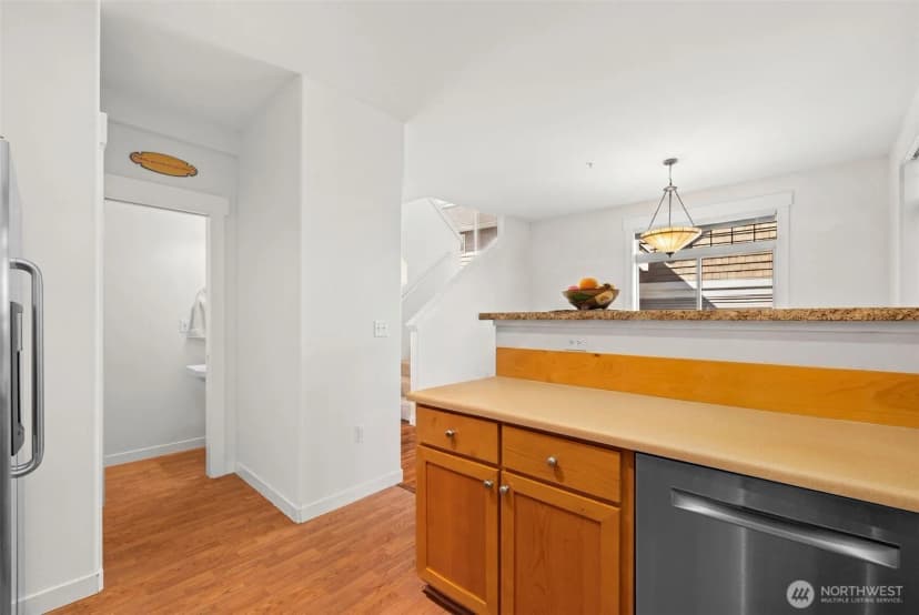 Property photo for 23120 Se Black Nugget Road #e1, Issaquah photo 16