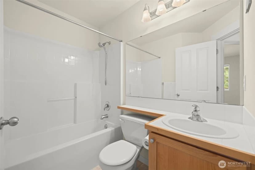 Property photo for 23120 Se Black Nugget Road #e1, Issaquah photo 24