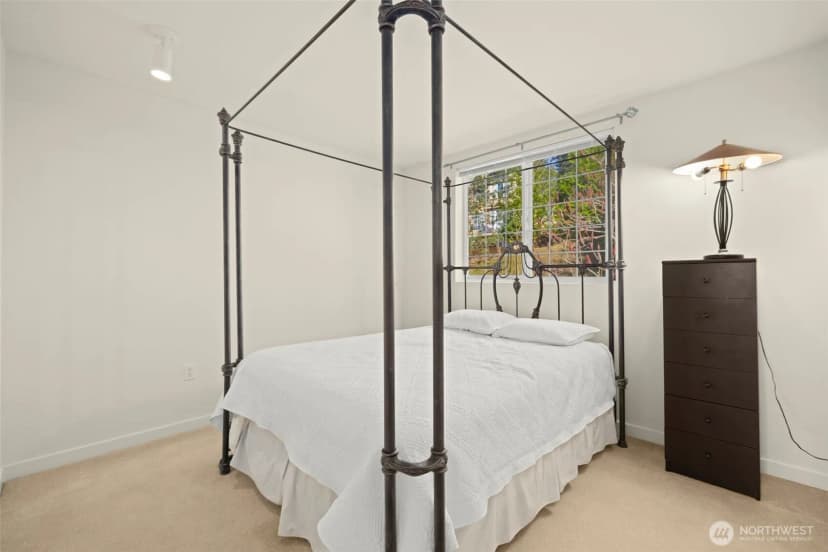 Property photo for 23120 Se Black Nugget Road #e1, Issaquah photo 25