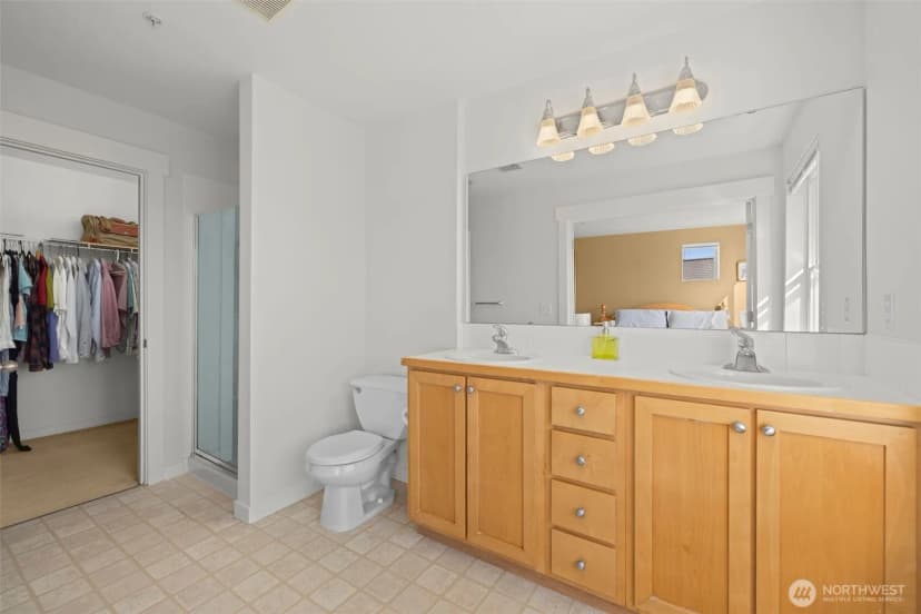 Property photo for 23120 Se Black Nugget Road #e1, Issaquah photo 20