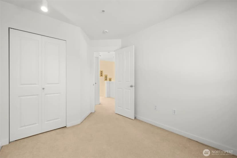 Property photo for 23120 Se Black Nugget Road #e1, Issaquah photo 23