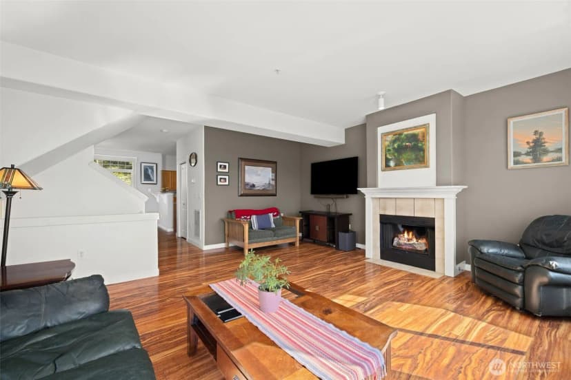 Property photo for 23120 Se Black Nugget Road #e1, Issaquah photo 8
