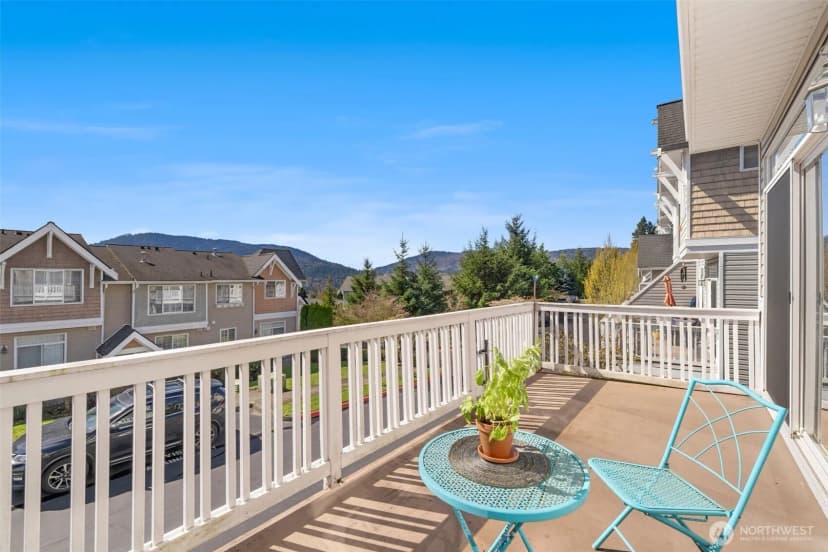 Property photo for 23120 Se Black Nugget Road #e1, Issaquah photo 2