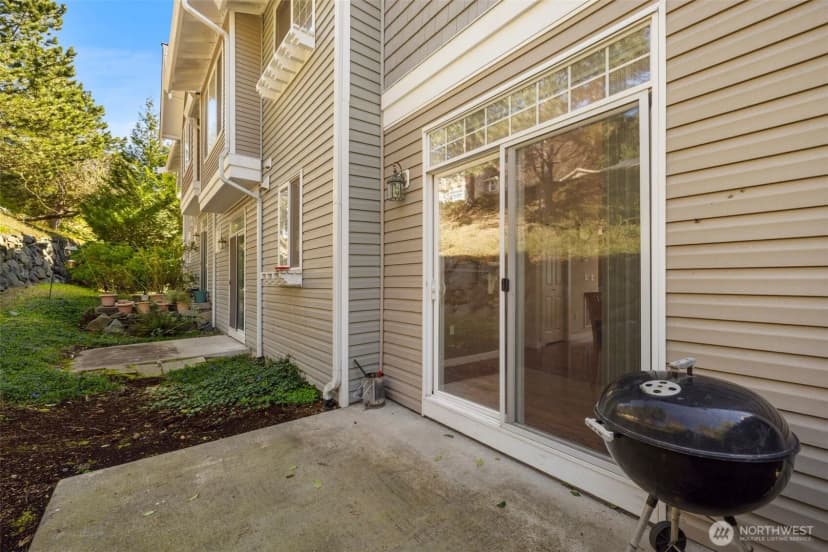 Property photo for 23120 Se Black Nugget Road #e1, Issaquah photo 33