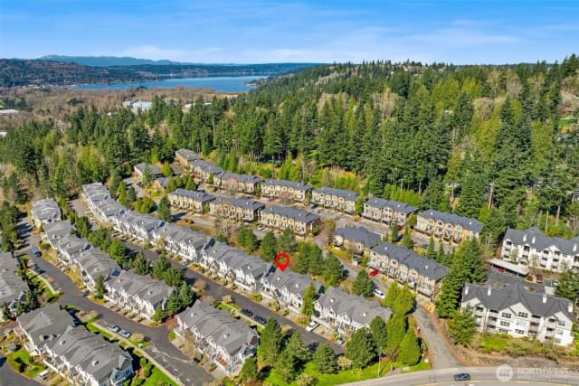 Property photo for 23120 Se Black Nugget Road #e1, Issaquah photo 3