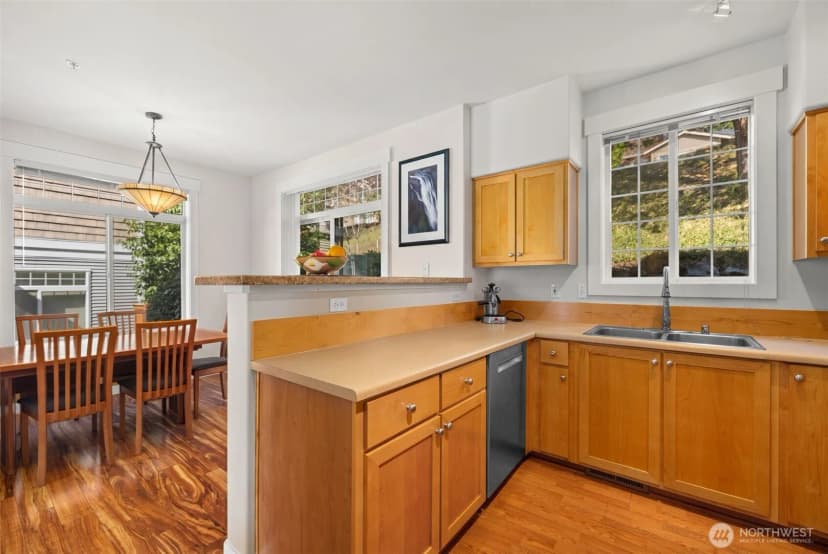 Property photo for 23120 Se Black Nugget Road #e1, Issaquah photo 15