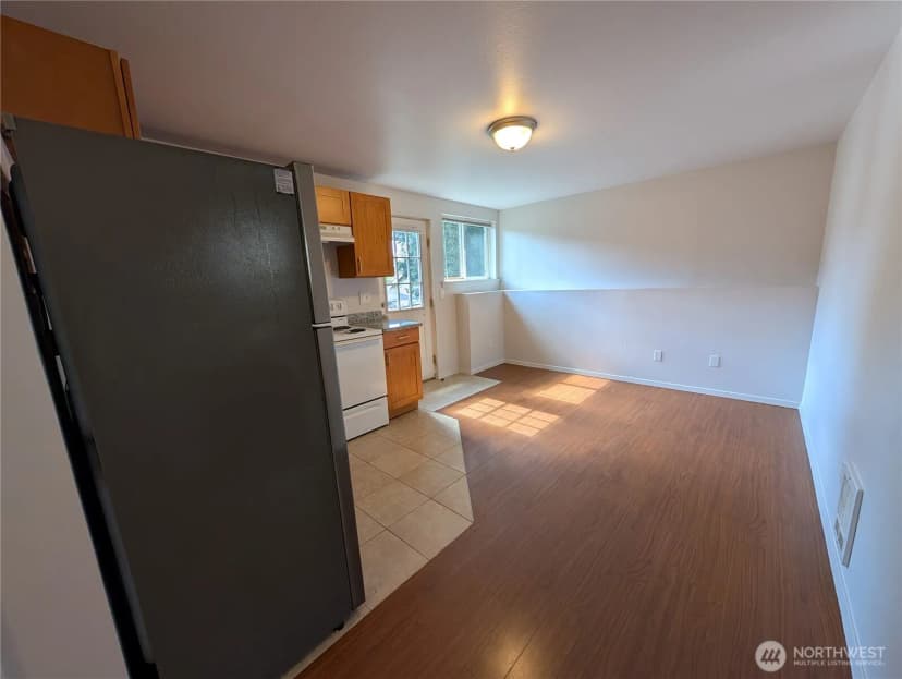 Property photo for 10341 Stone Avenue N, Seattle photo 9