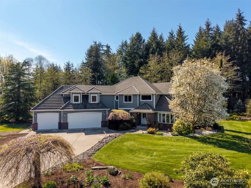 Property photo for 7025 Deerfield Park Drive Ne, Olympia