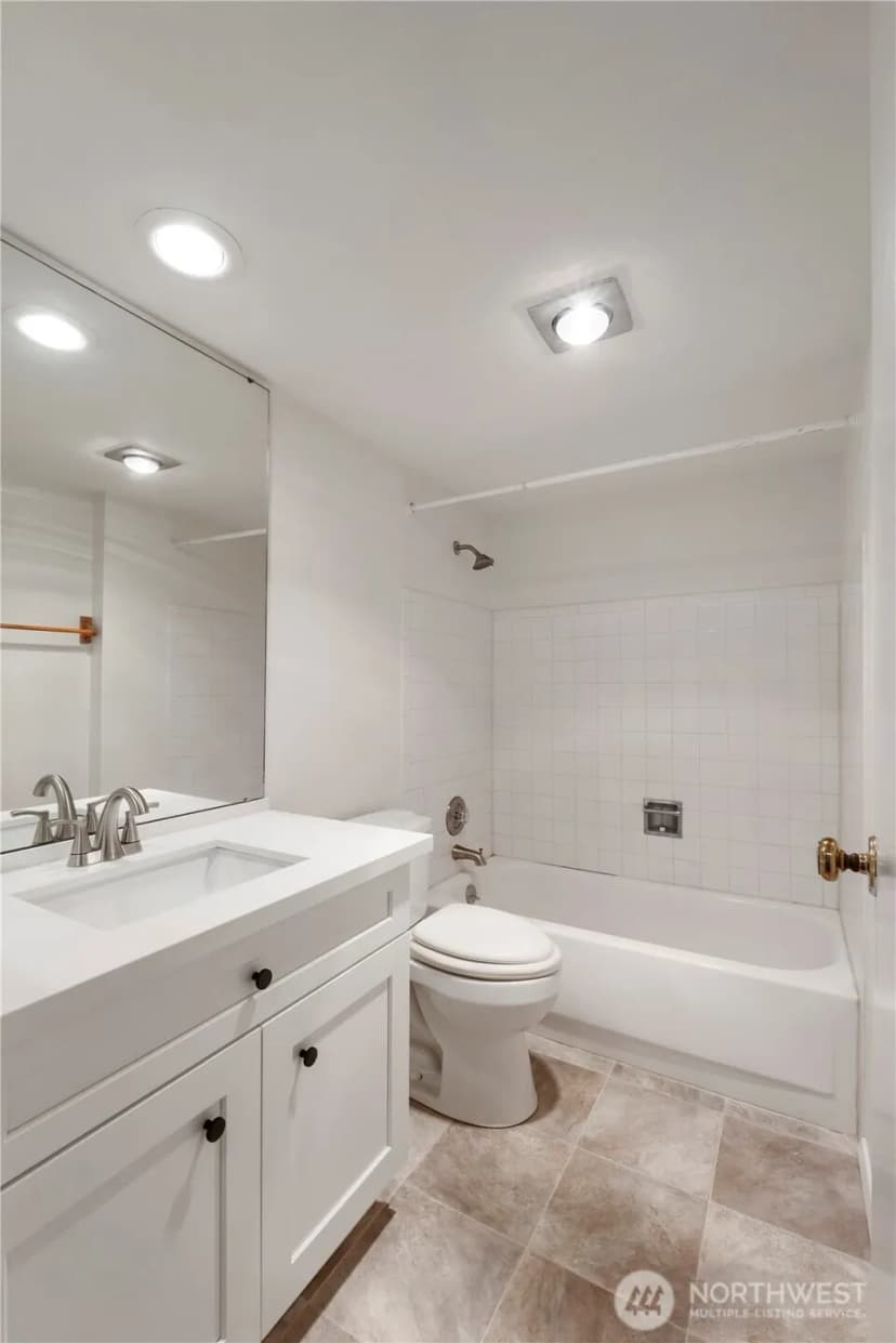 Property photo for 8501 Zircon Drive Sw #d56, Lakewood photo 12