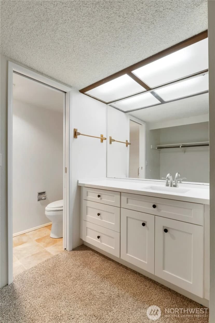 Property photo for 8501 Zircon Drive Sw #d56, Lakewood photo 5