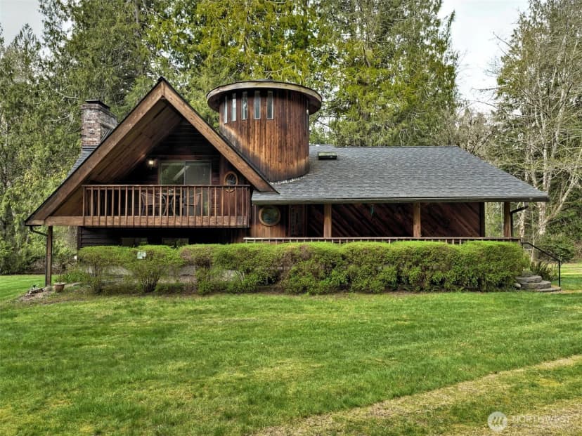 Property photo for 6041 E Agate Road, Shelton