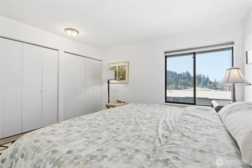 Property photo for 10101 Se 3rd Street #402, Bellevue photo 13