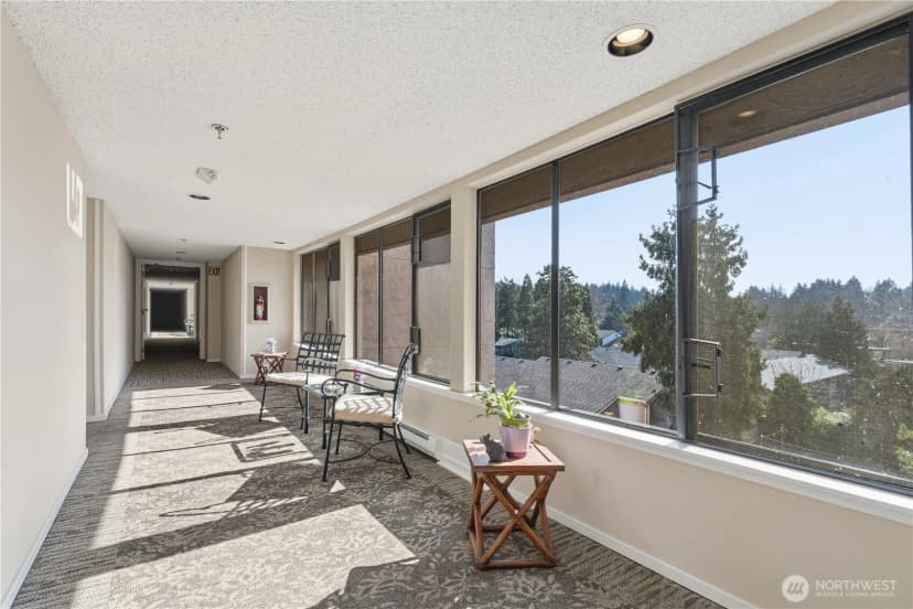 Property photo for 10101 Se 3rd Street #402, Bellevue photo 22