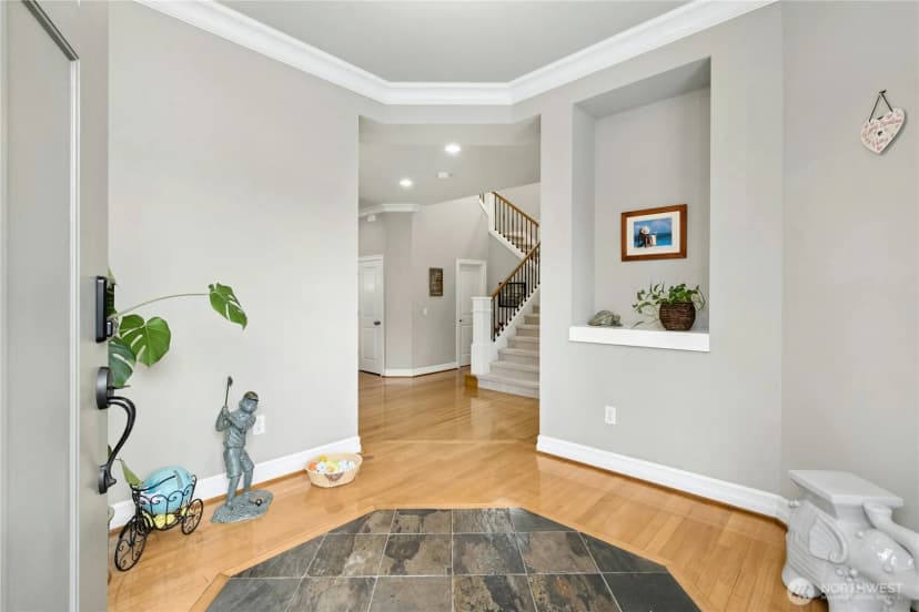 Property photo for 2411 30th Avenue Ne, Issaquah photo 32