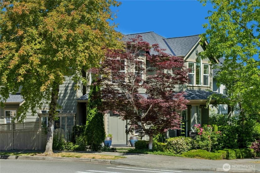 Property photo for 2411 30th Avenue Ne, Issaquah photo 36