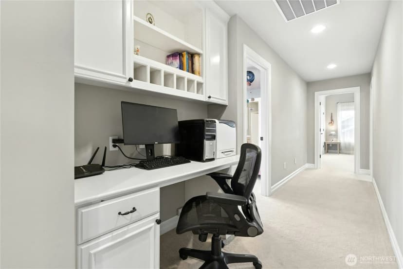 Property photo for 2411 30th Avenue Ne, Issaquah photo 27