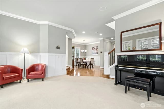 Property photo for 2411 30th Avenue Ne, Issaquah photo 4