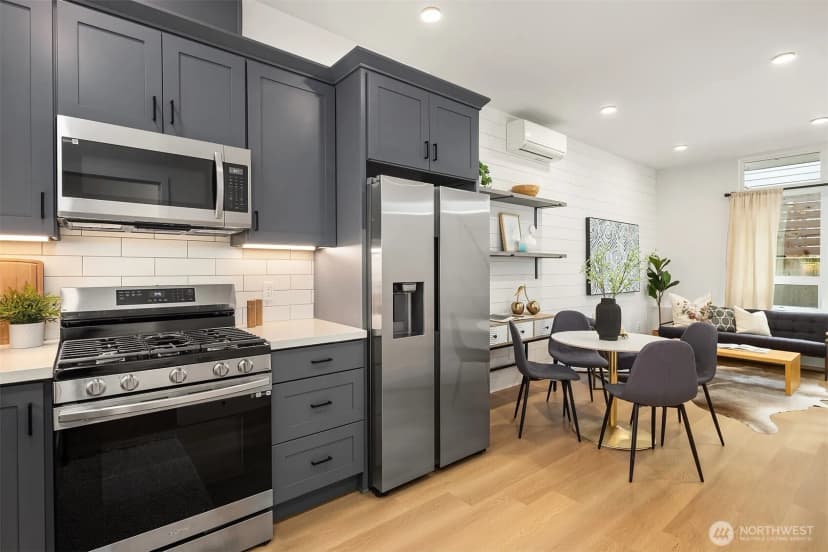 Property photo for 6037 42nd Avenue Sw #b, Seattle photo 11