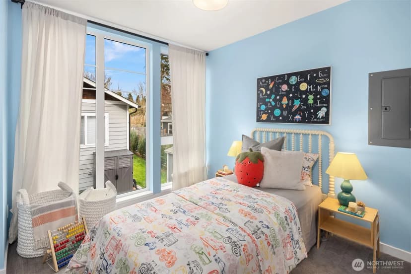 Property photo for 6037 42nd Avenue Sw #b, Seattle photo 23