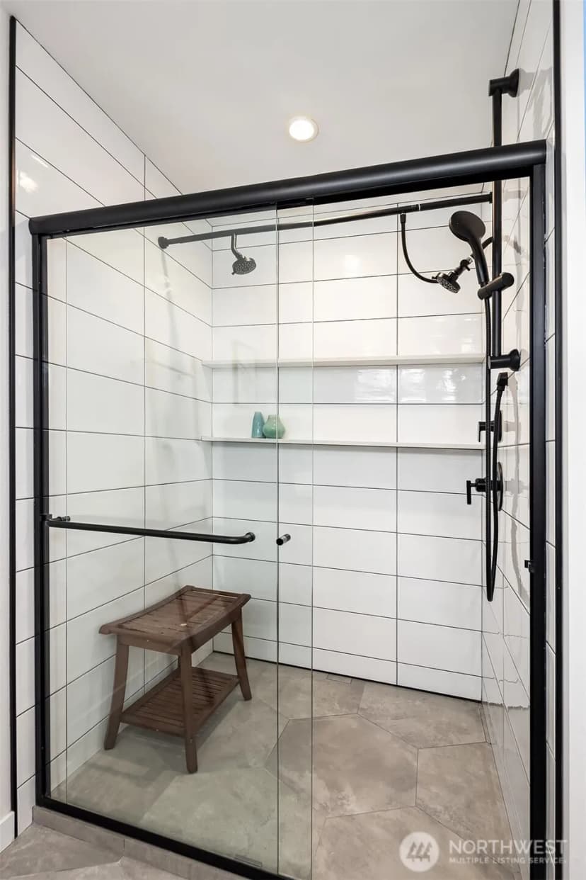 Property photo for 6037 42nd Avenue Sw #b, Seattle photo 18