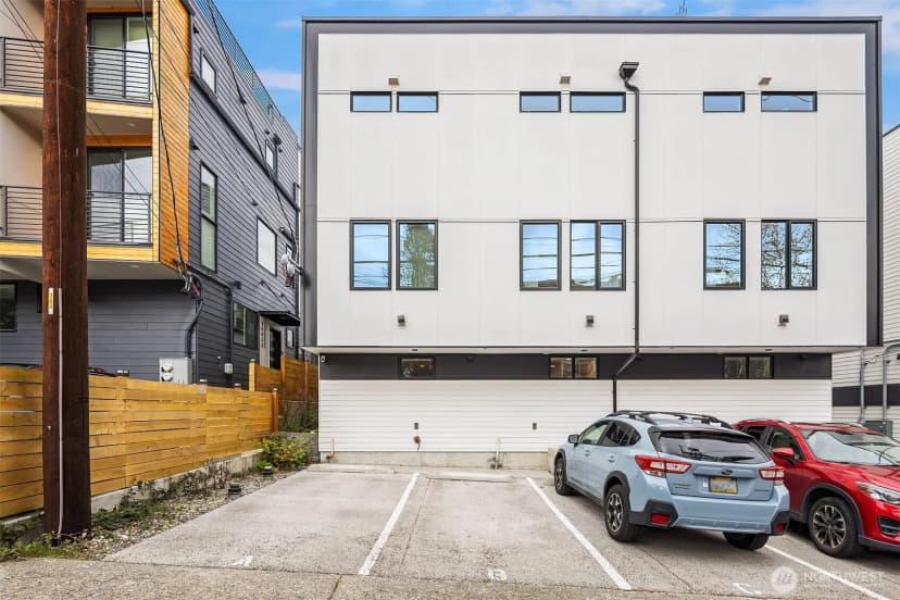 Property photo for 6037 42nd Avenue Sw #b, Seattle photo 30