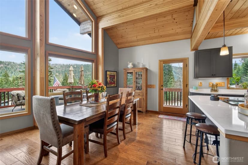 Property photo for 20701 Pelton Place, Leavenworth photo 9