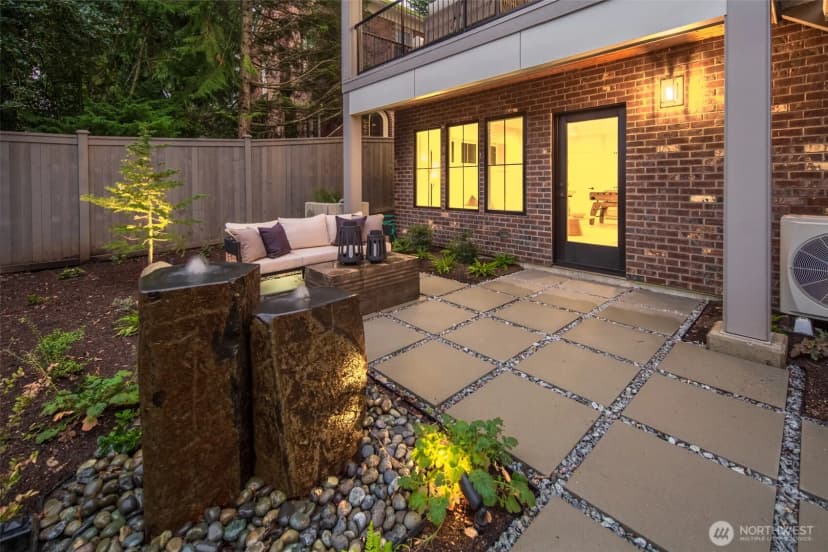 Property photo for 208 35th Avenue E, Seattle photo 38