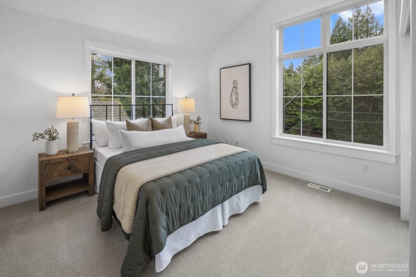 Property photo for 208 35th Avenue E, Seattle photo 25