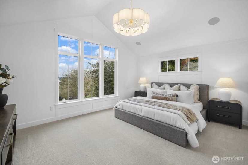 Property photo for 208 35th Avenue E, Seattle photo 17
