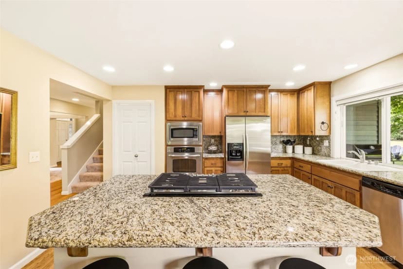 Property photo for 2401 Lyons Avenue Ne, Renton photo 9