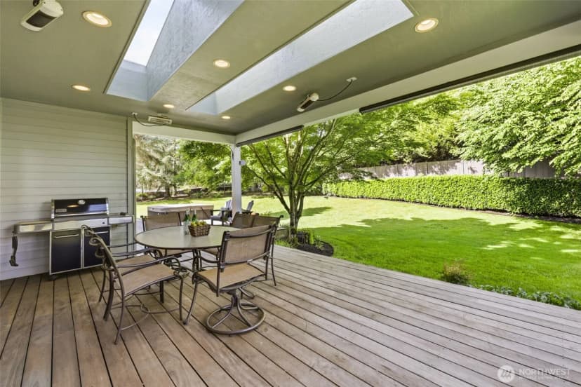 Property photo for 2401 Lyons Avenue Ne, Renton photo 24