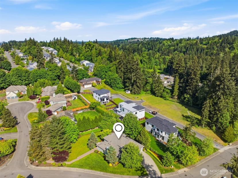 Property photo for 2401 Lyons Avenue Ne, Renton photo 33