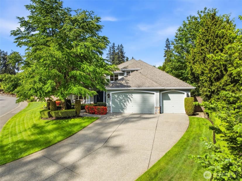 Property photo for 2401 Lyons Avenue Ne, Renton