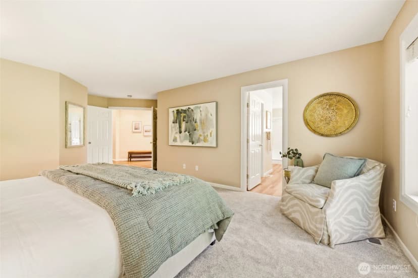 Property photo for 2401 Lyons Avenue Ne, Renton photo 15